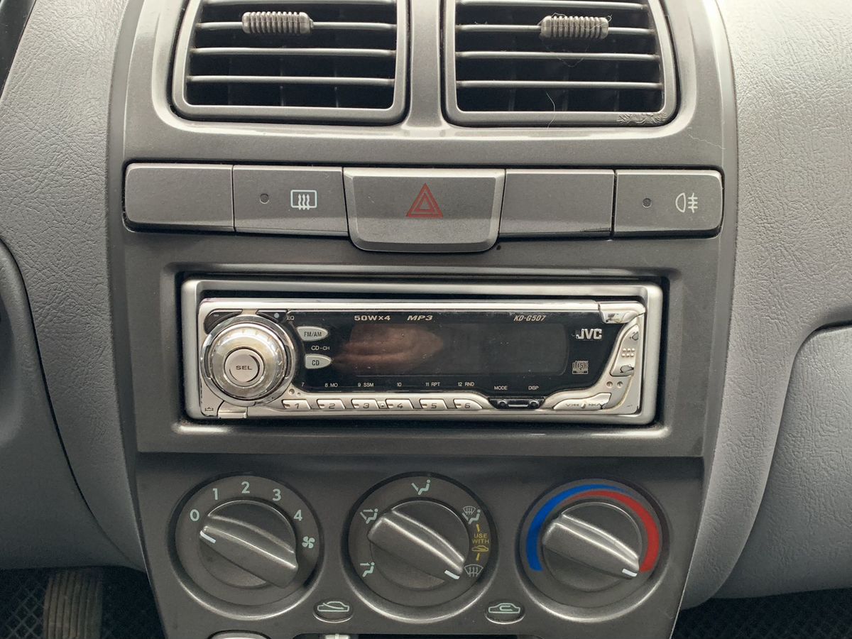 Hyundai Accent 999 2005 г.в., 200 865 км.