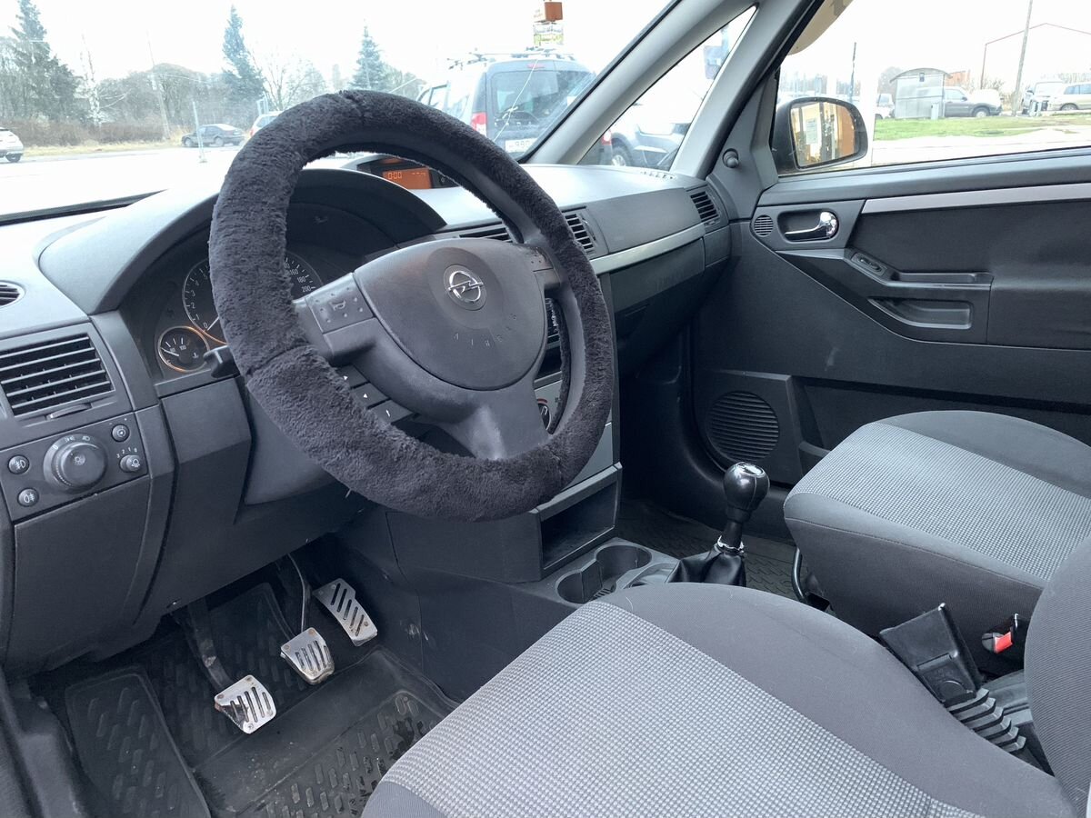 Opel Meriva 999 2003 г.в., 281 310 км.