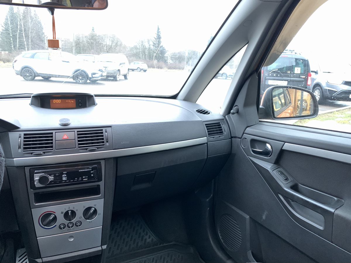 Opel Meriva 999 2003 г.в., 281 310 км.