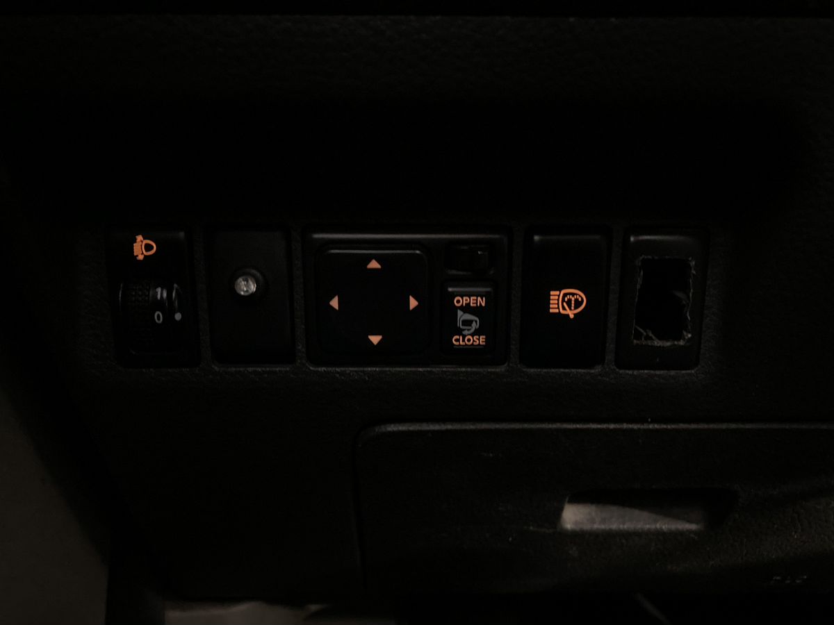 Nissan X-Trail 999 2006 г.в., 321 575 км.