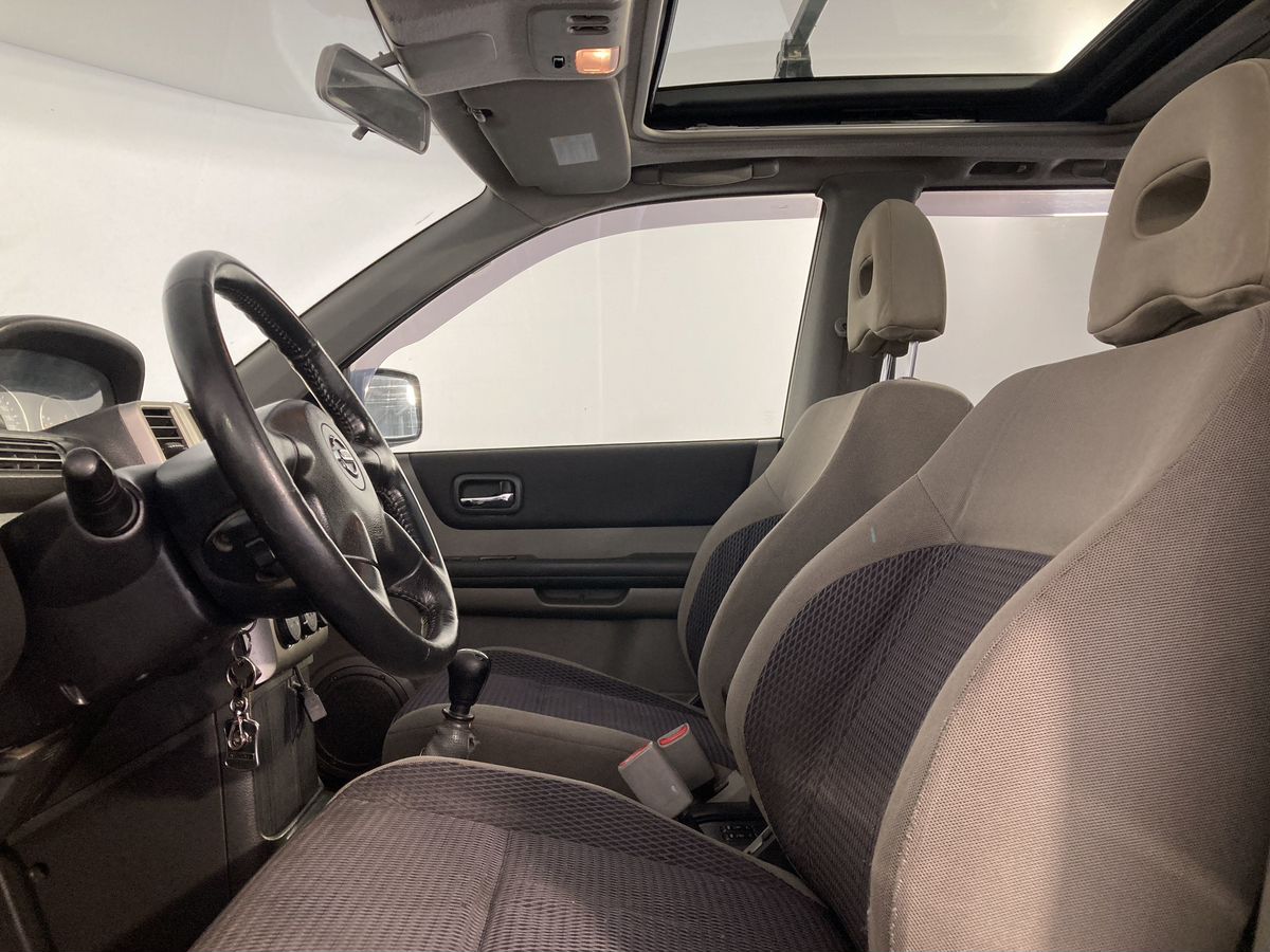 Nissan X-Trail 999 2006 г.в., 321 575 км.
