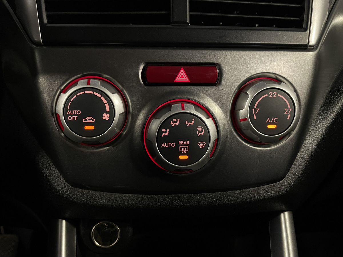 Subaru Forester 999 2012 г.в., 235 000 км.