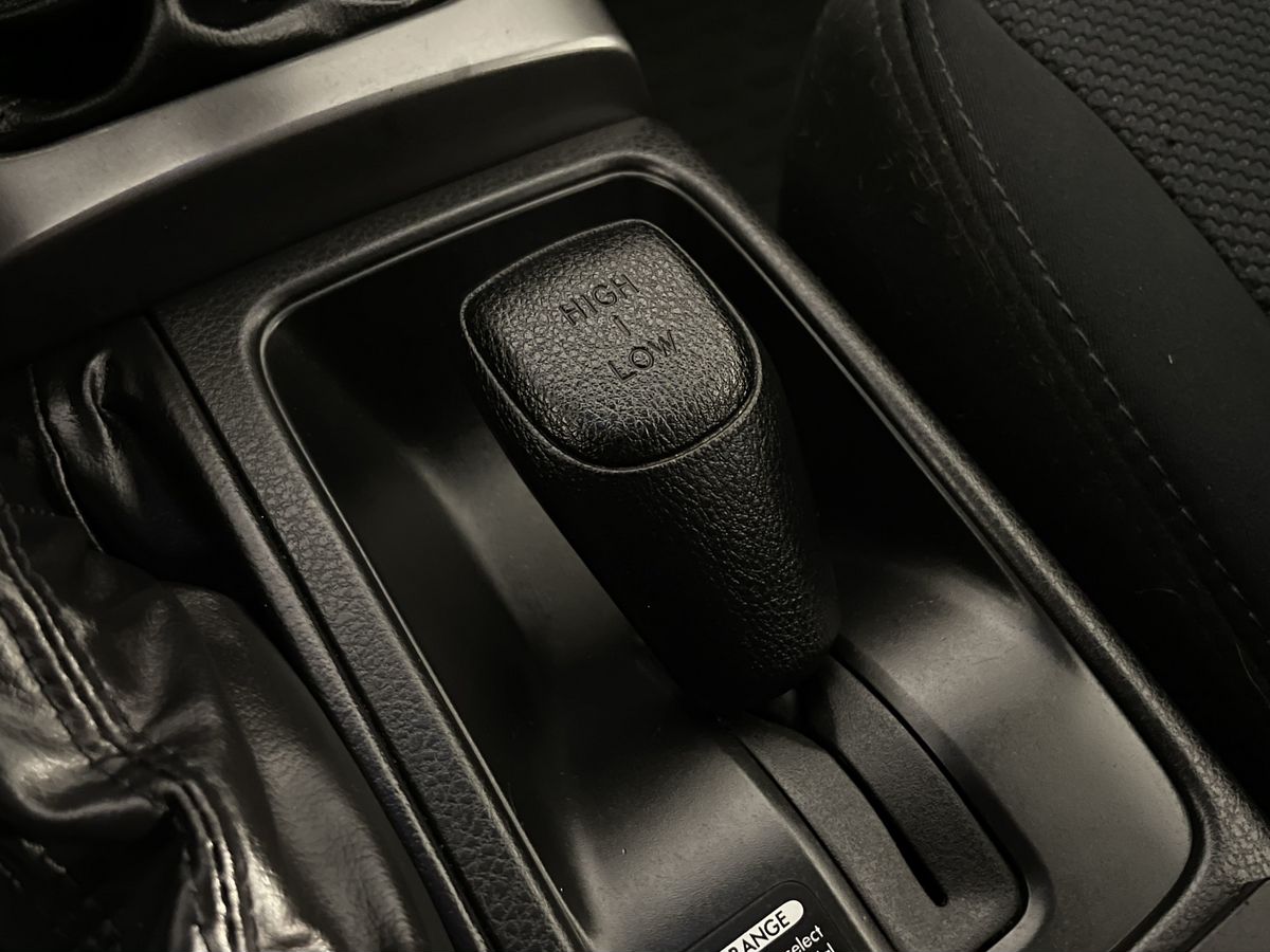 Subaru Forester 999 2012 г.в., 235 000 км.