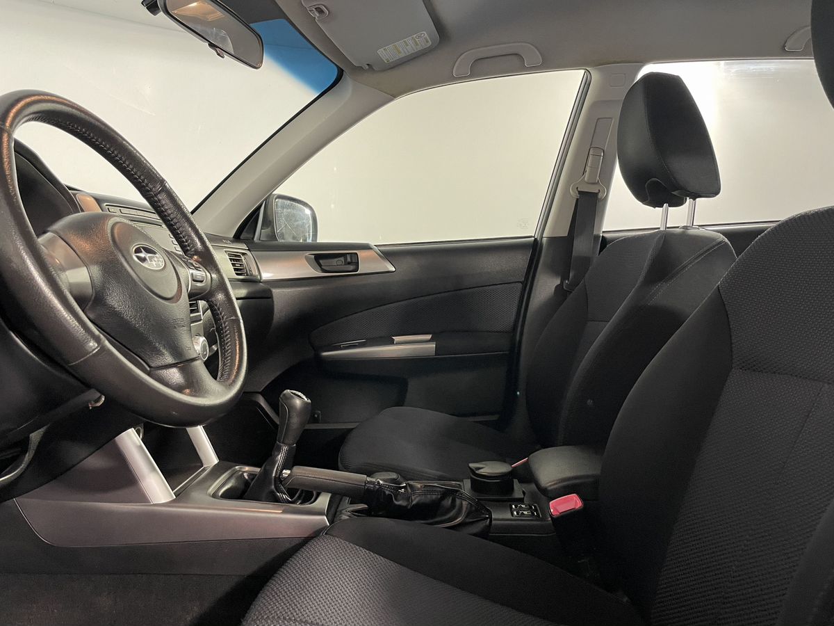 Subaru Forester 999 2012 г.в., 235 000 км.