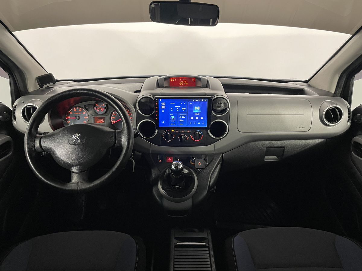 Peugeot Partner 999 2016 г.в., 198 441 км.