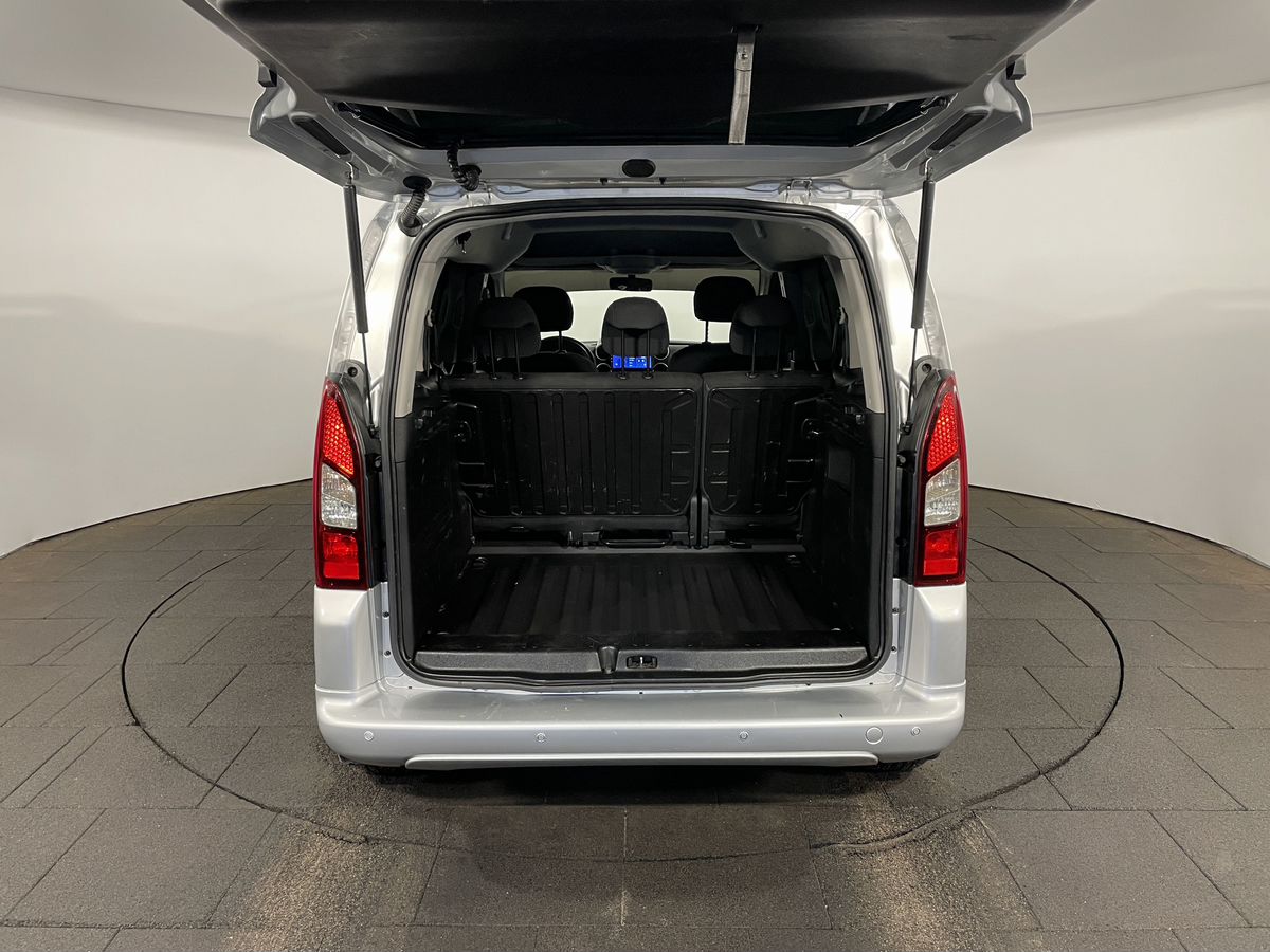 Peugeot Partner 999 2016 г.в., 198 441 км.