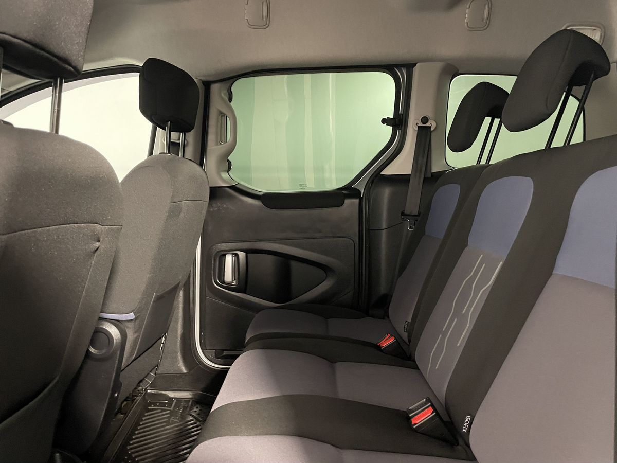 Peugeot Partner 999 2016 г.в., 198 441 км.