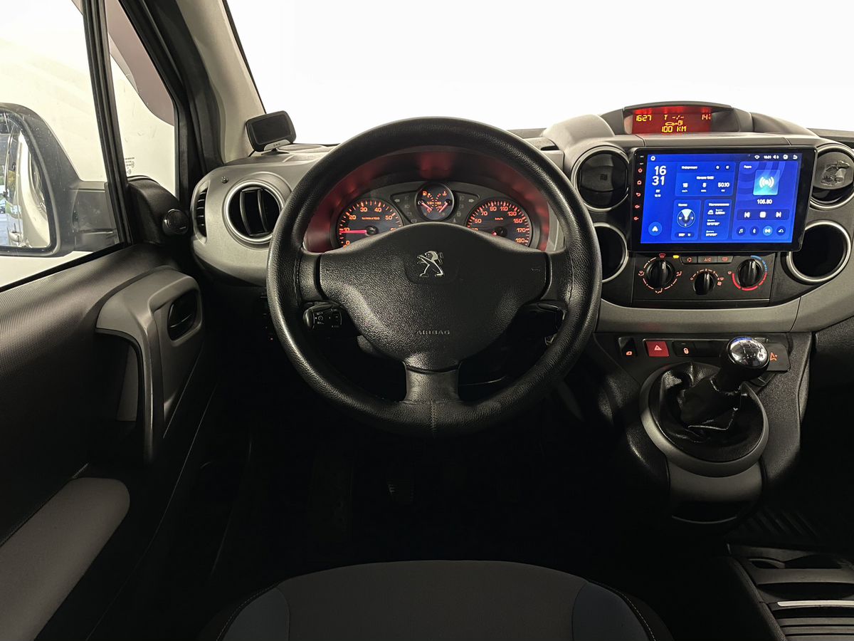 Peugeot Partner 999 2016 г.в., 198 441 км.