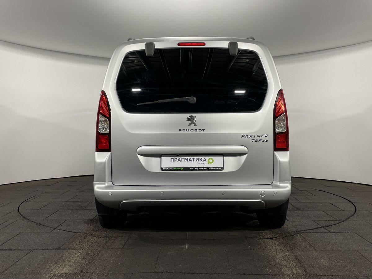Peugeot Partner 999 2016 г.в., 198 441 км.