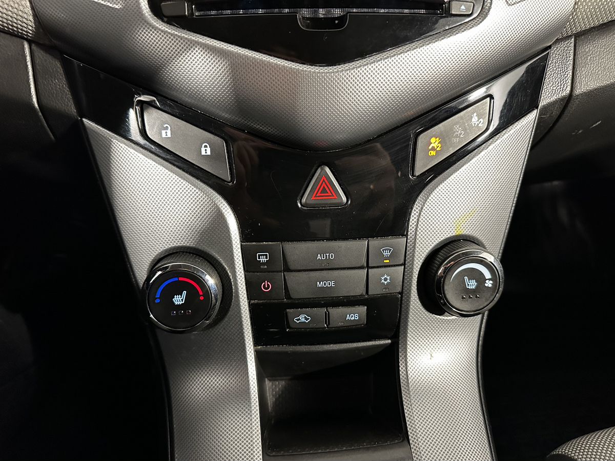 Chevrolet Cruze LT sedan 1PR69KBF1 2012 г.в., 186 000 км.