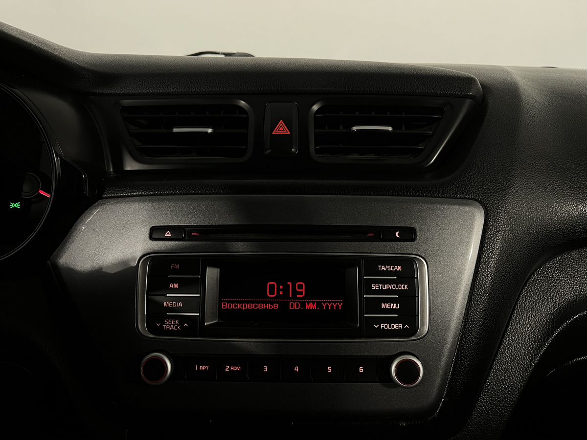 Kia Rio Prestige 2016 г.в., 154 000 км.