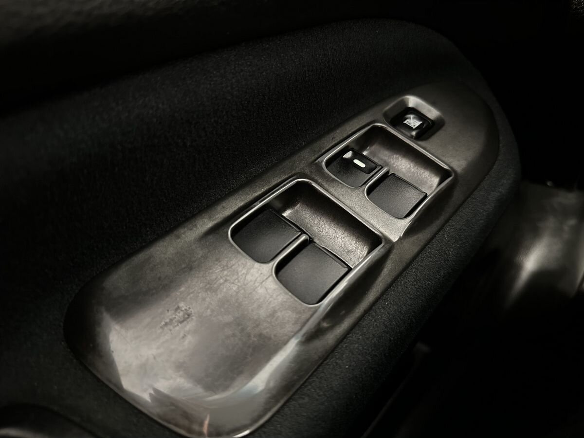 Mitsubishi Lancer 999 2006 г.в., 165 495 км.