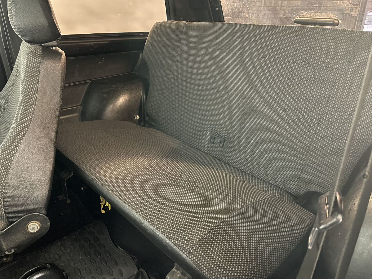 Lada 2121 (4x4) Стандарт (2016-2017) 2013 г.в., 157 000 км.