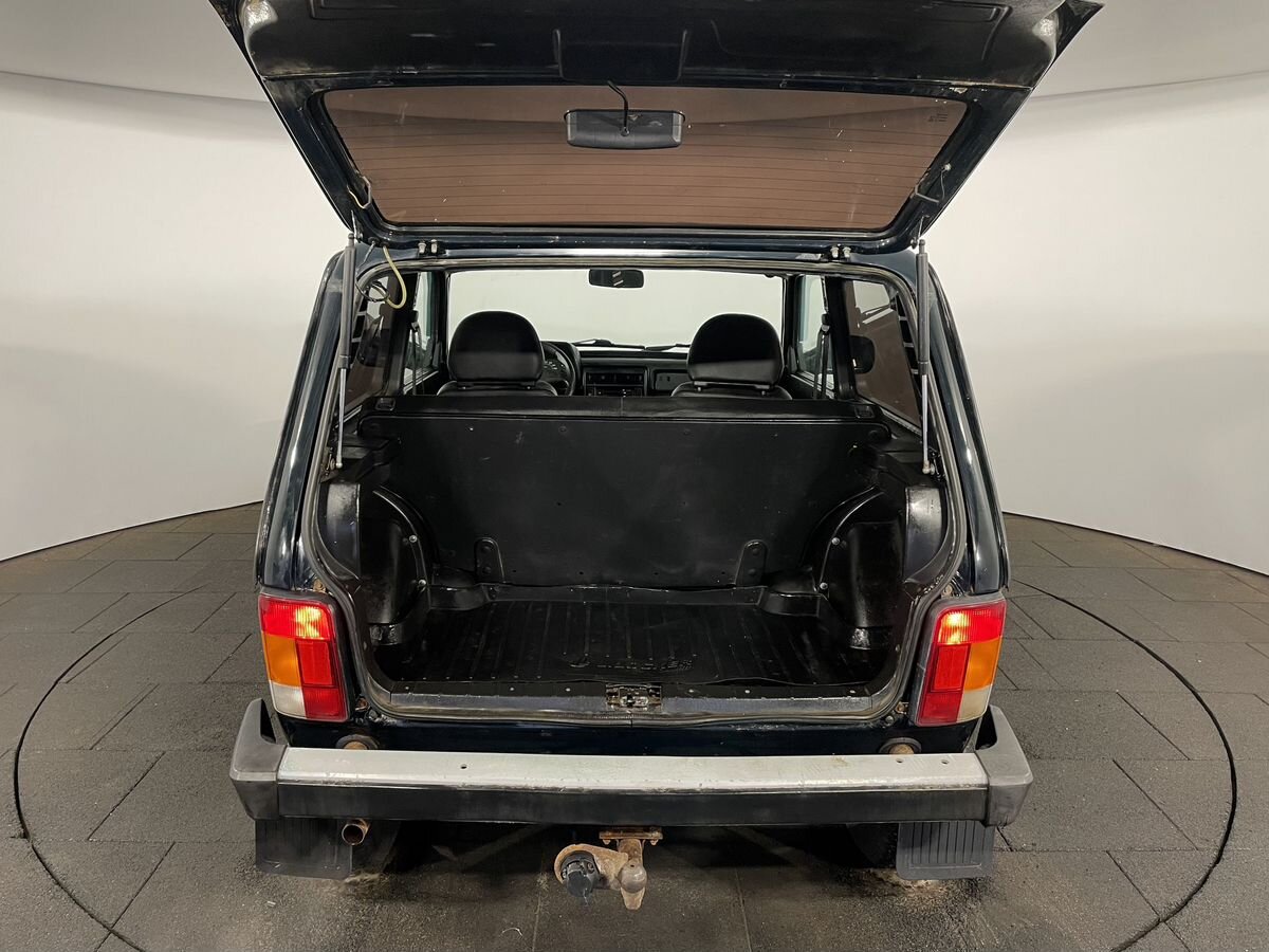 Lada 2121 (4x4) Стандарт (2016-2017) 2013 г.в., 157 000 км.