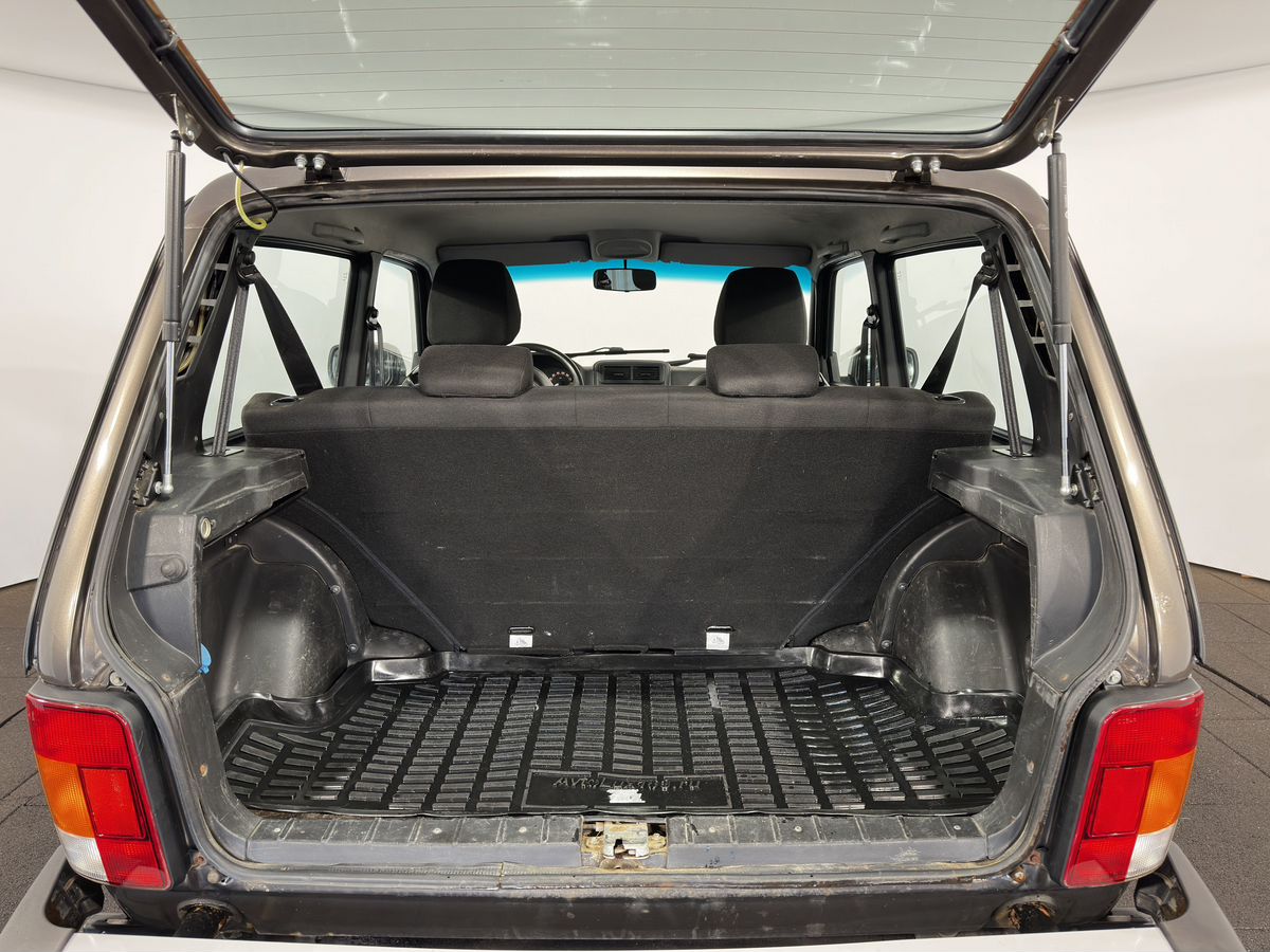 Lada 2121 (4x4) Luxe Кондиционер 2019 г.в., 102 079 км.