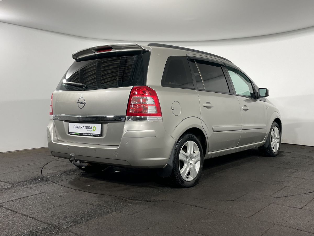 Opel Zafira Family 2010 г.в., 207 361 км.