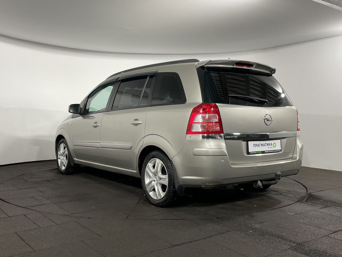 Opel Zafira Family 2010 г.в., 207 361 км.