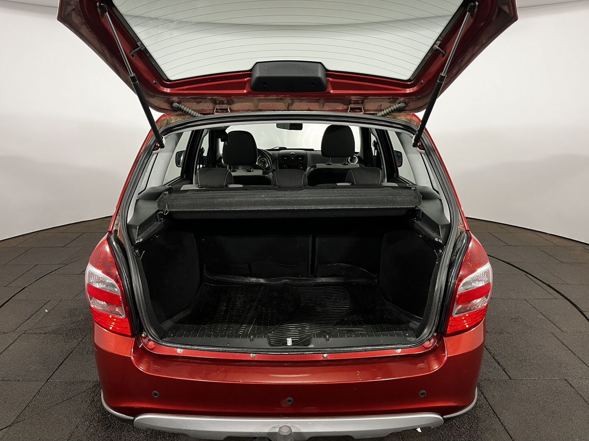 Lada Kalina Luxe 21947-52-С51/C50 2017 г.в., 60 000 км.