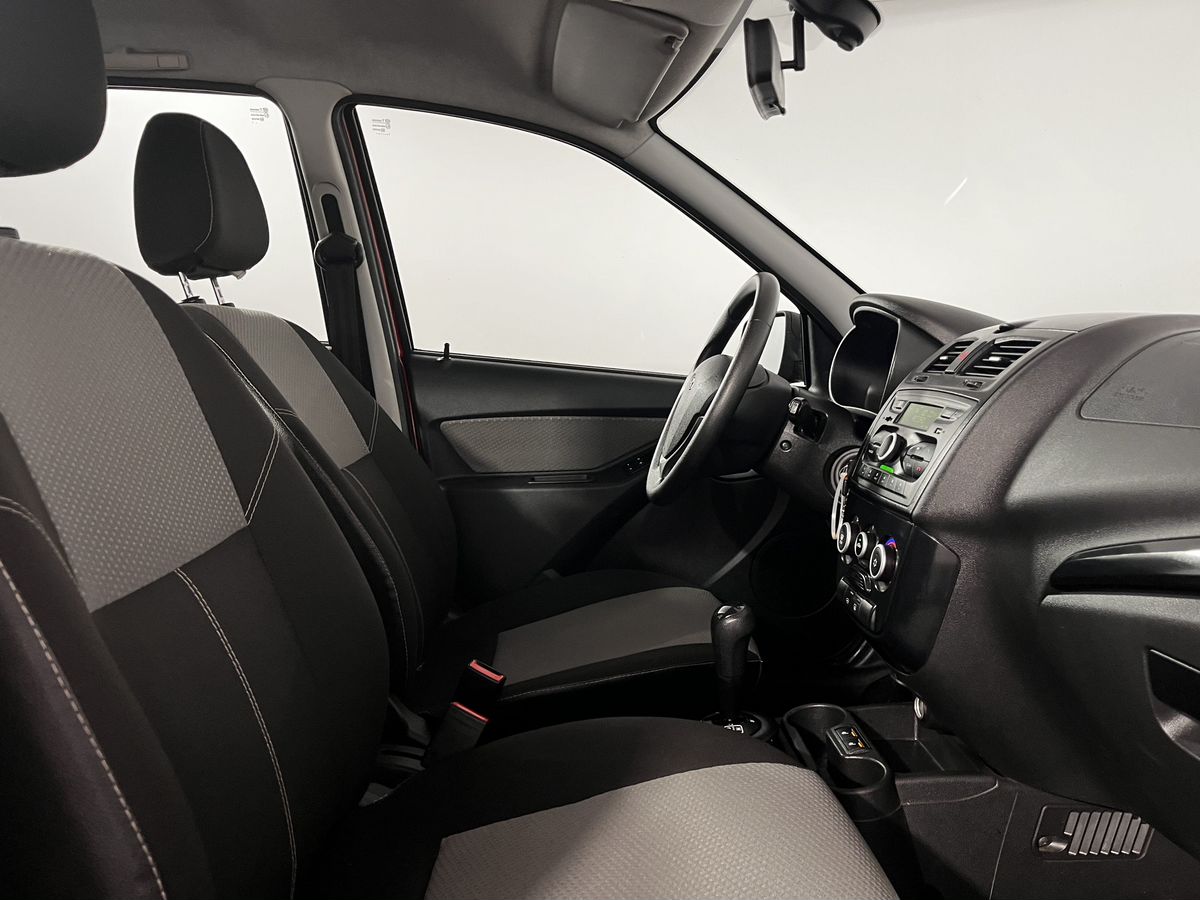 Lada Kalina Luxe 21947-52-С51/C50 2017 г.в., 60 000 км.