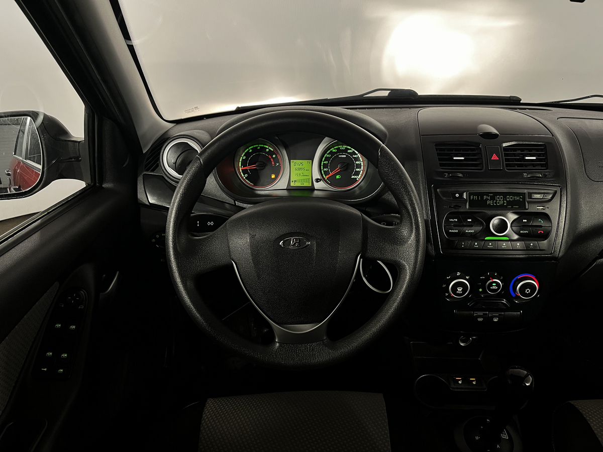 Lada Kalina Luxe 21947-52-С51/C50 2017 г.в., 60 000 км.