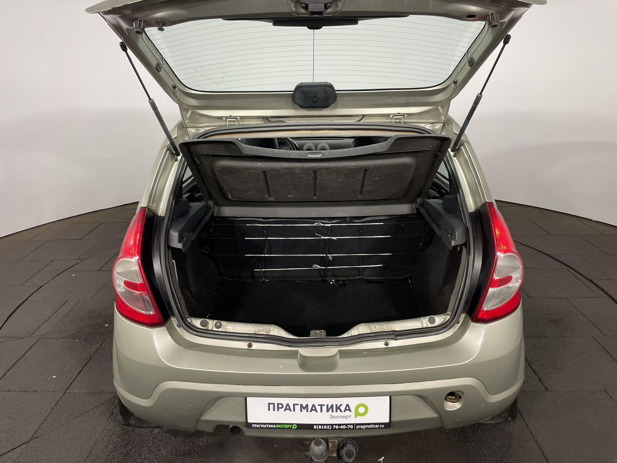 Renault Sandero Authentique 2011 г.в., 237 000 км.