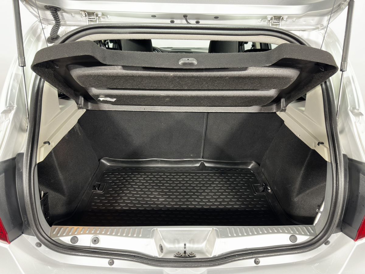 Renault Sandero Stepway Life 2020 г.в., 93 207 км.