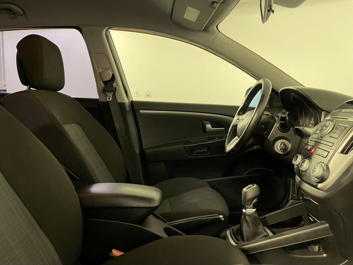 Kia Ceed Luxe 2010 г.в., 243 126 км.