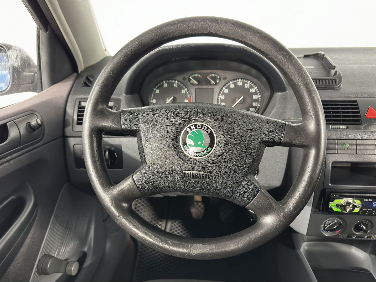Skoda Fabia 999 2002 г.в., 332 000 км.