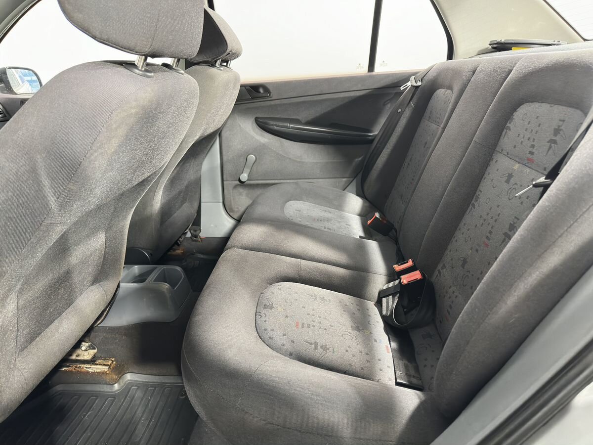 Skoda Fabia 999 2002 г.в., 332 000 км.