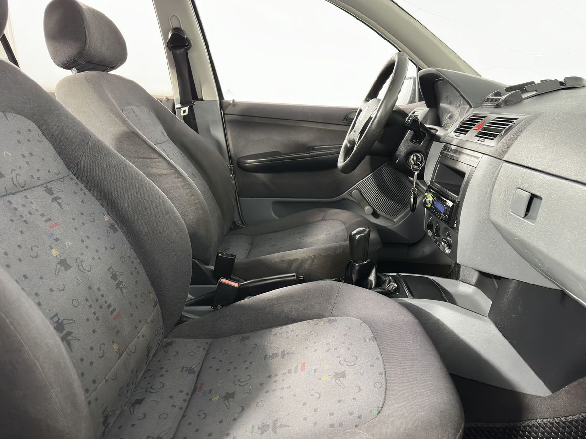 Skoda Fabia 999 2002 г.в., 332 000 км.