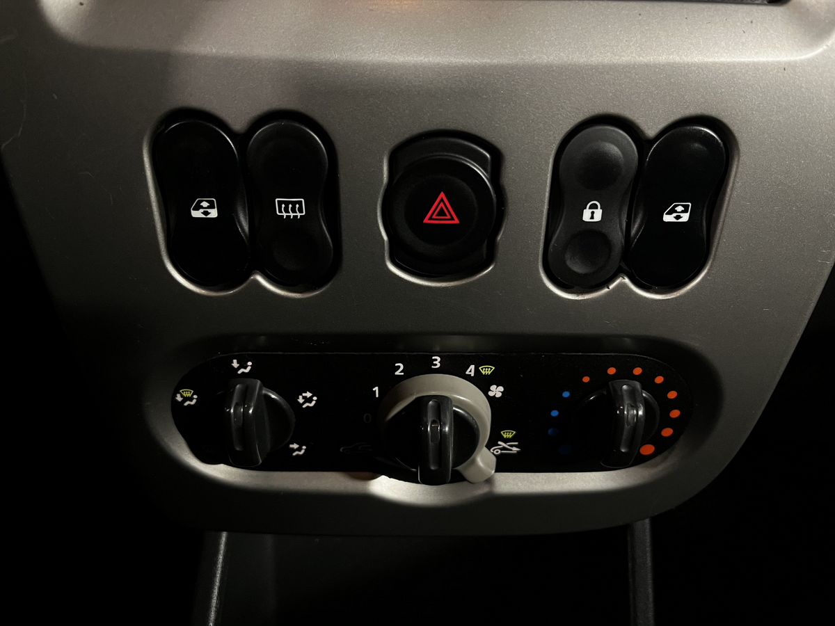 Renault Logan Authentique 2011 г.в., 178 433 км.