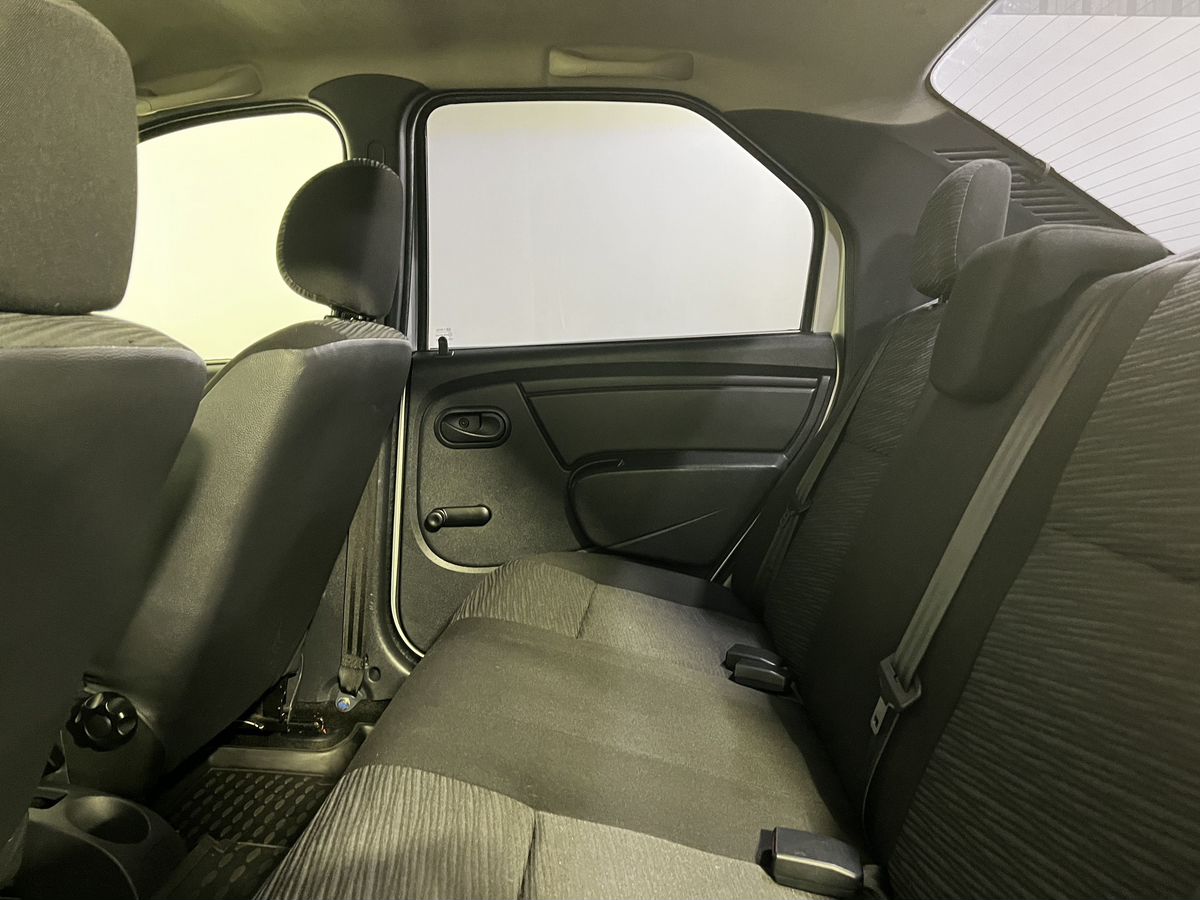 Renault Logan Silverline 2012 г.в., 246 305 км.