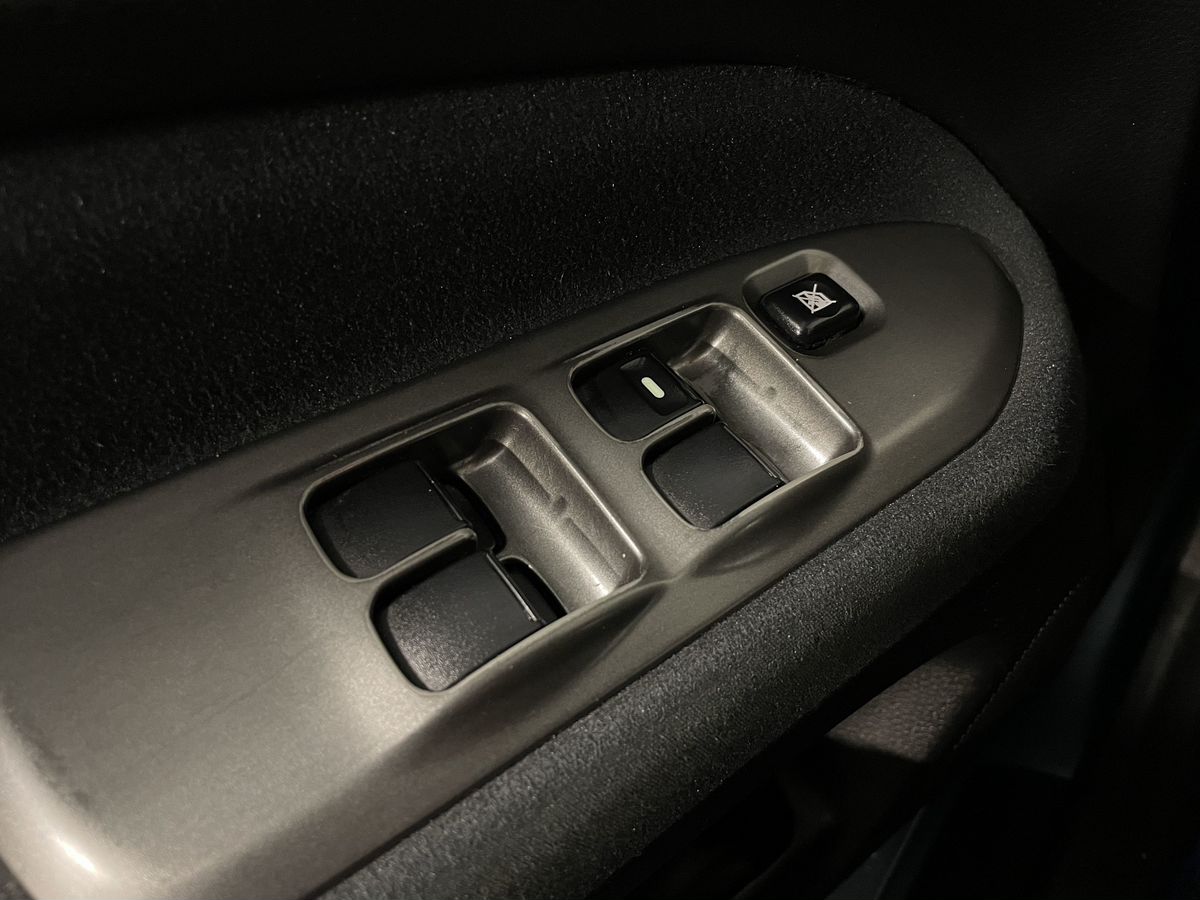 Mitsubishi Lancer 999 2007 г.в., 283 190 км.