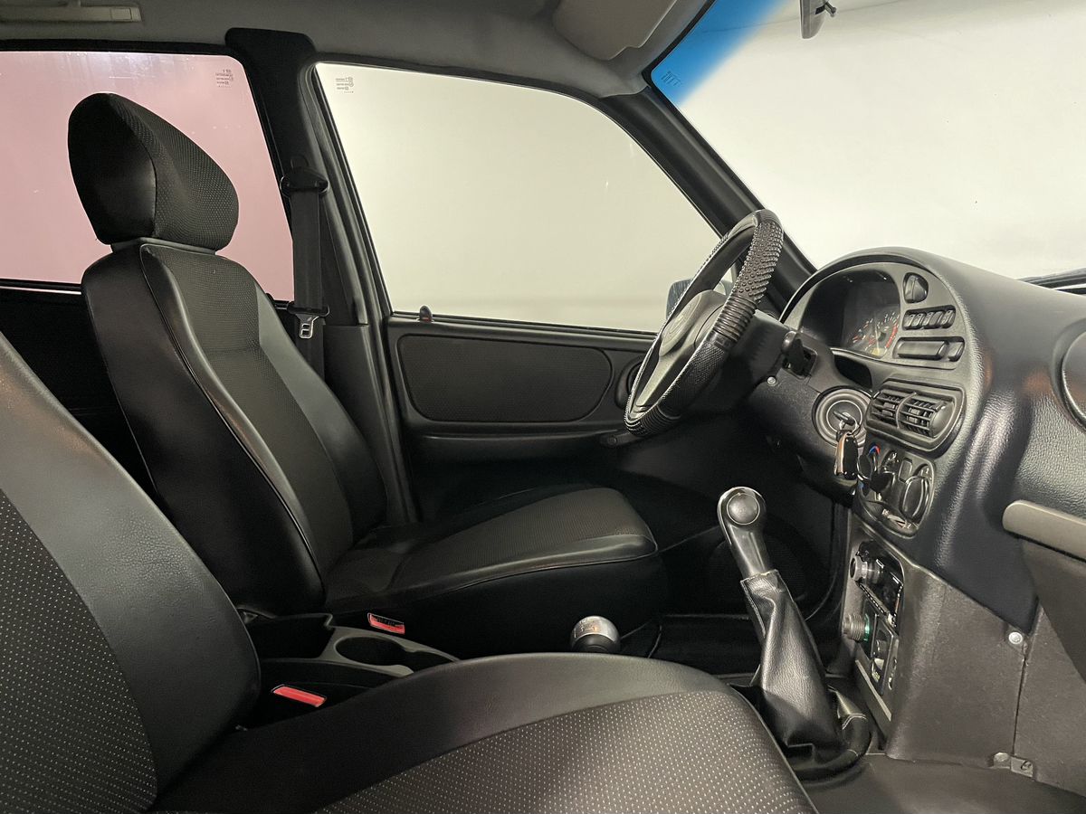 Chevrolet Niva LC 2010 г.в., 158 978 км.