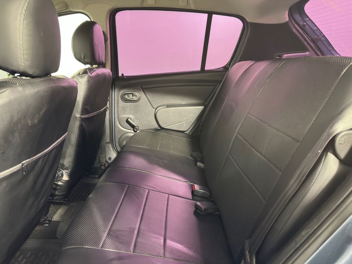 Renault Sandero Expression 2012 г.в., 283 845 км.