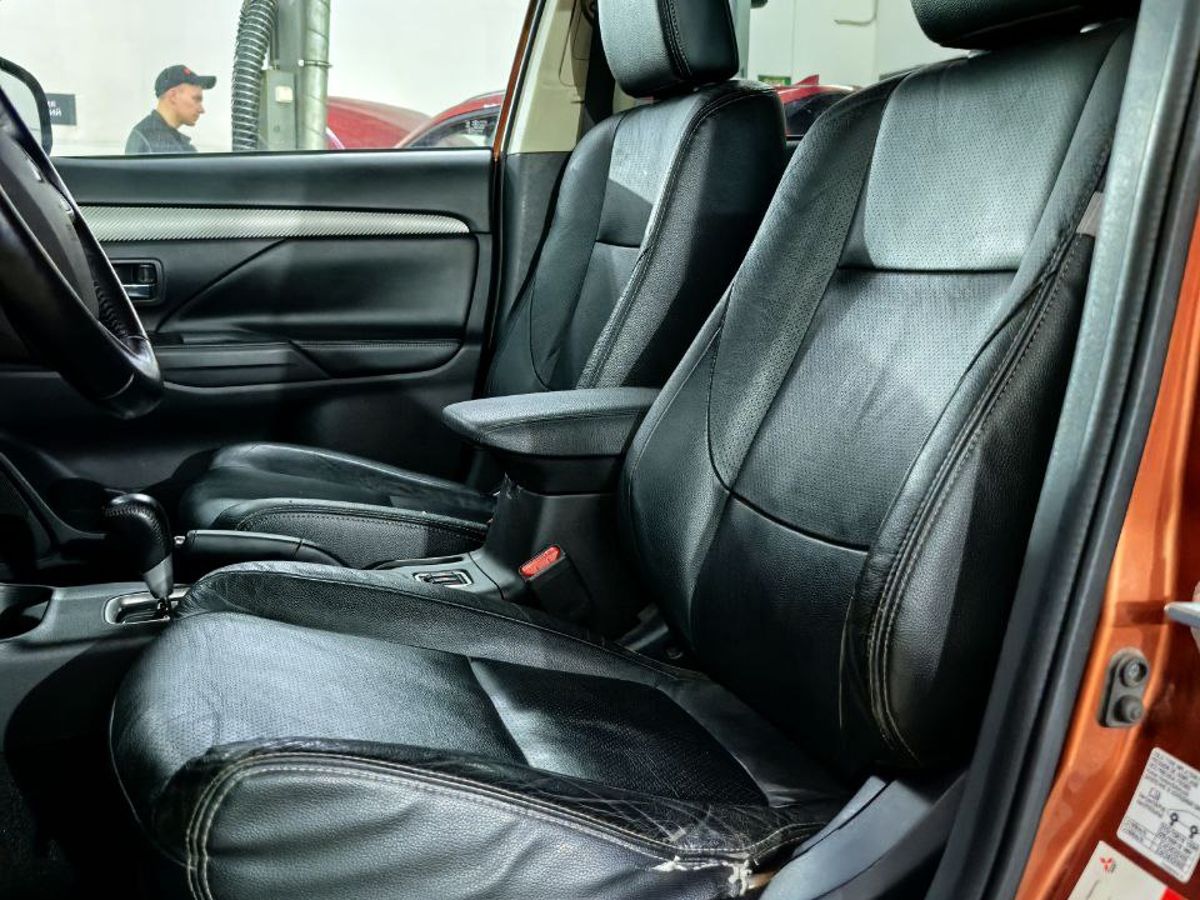 Mitsubishi Outlander Instyle 2012 г.в., 264 000 км.