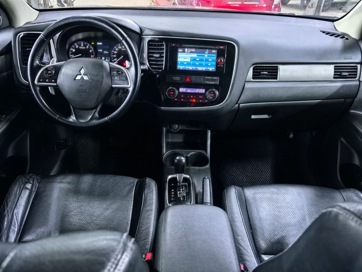 Mitsubishi Outlander Instyle 2012 г.в., 264 000 км.