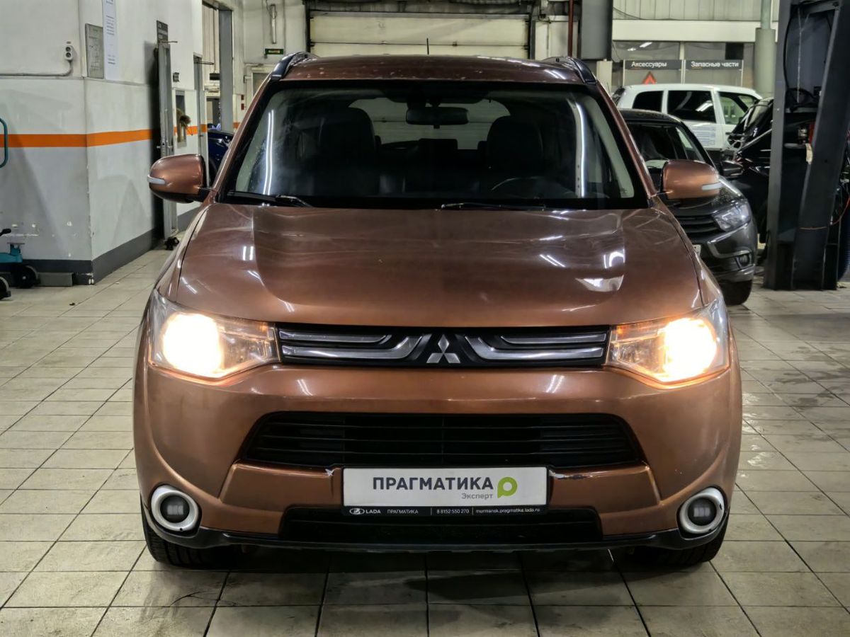 Mitsubishi Outlander Instyle 2012 г.в., 264 000 км.