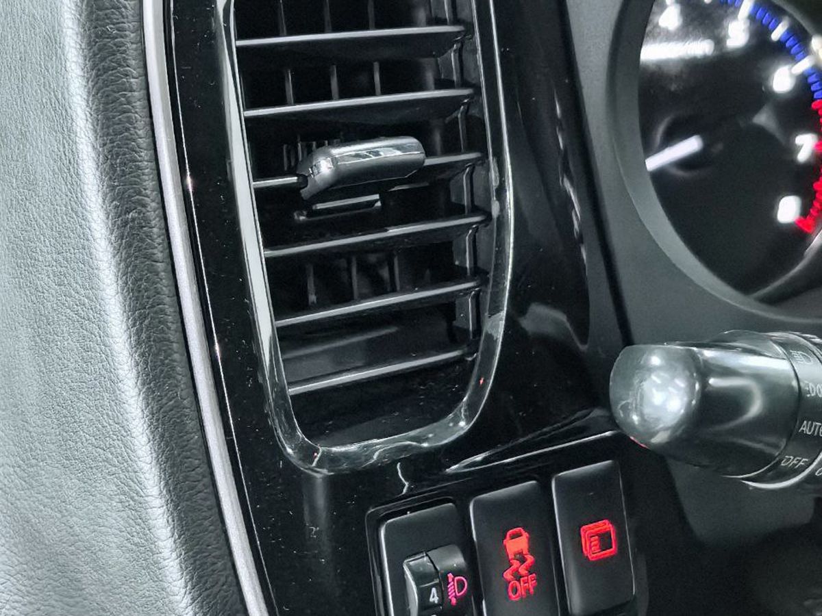 Mitsubishi Outlander Instyle 2012 г.в., 264 000 км.