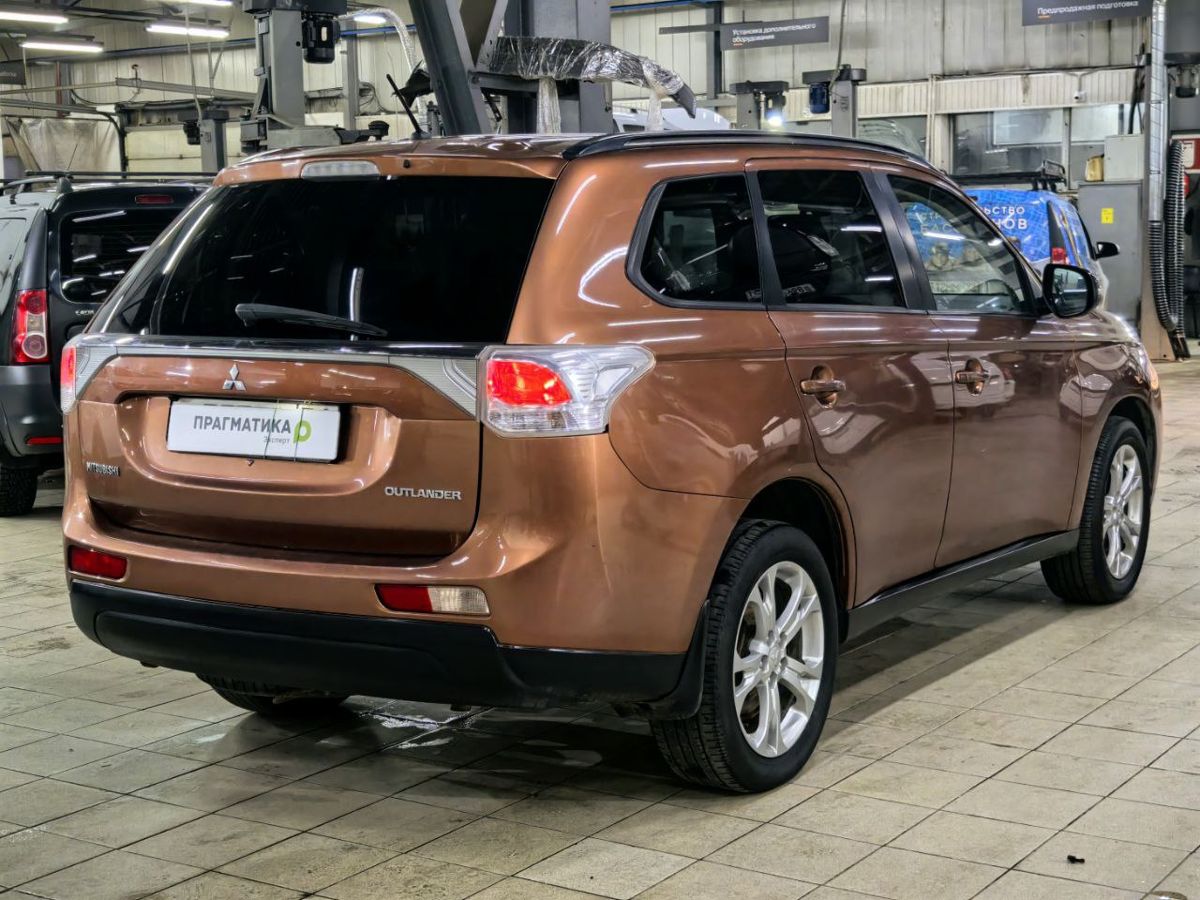 Mitsubishi Outlander Instyle 2012 г.в., 264 000 км.