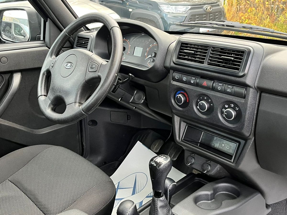 Lada Niva Legend Bronto Prestige (2021-2024) 2025 г.в., 7 600 км.