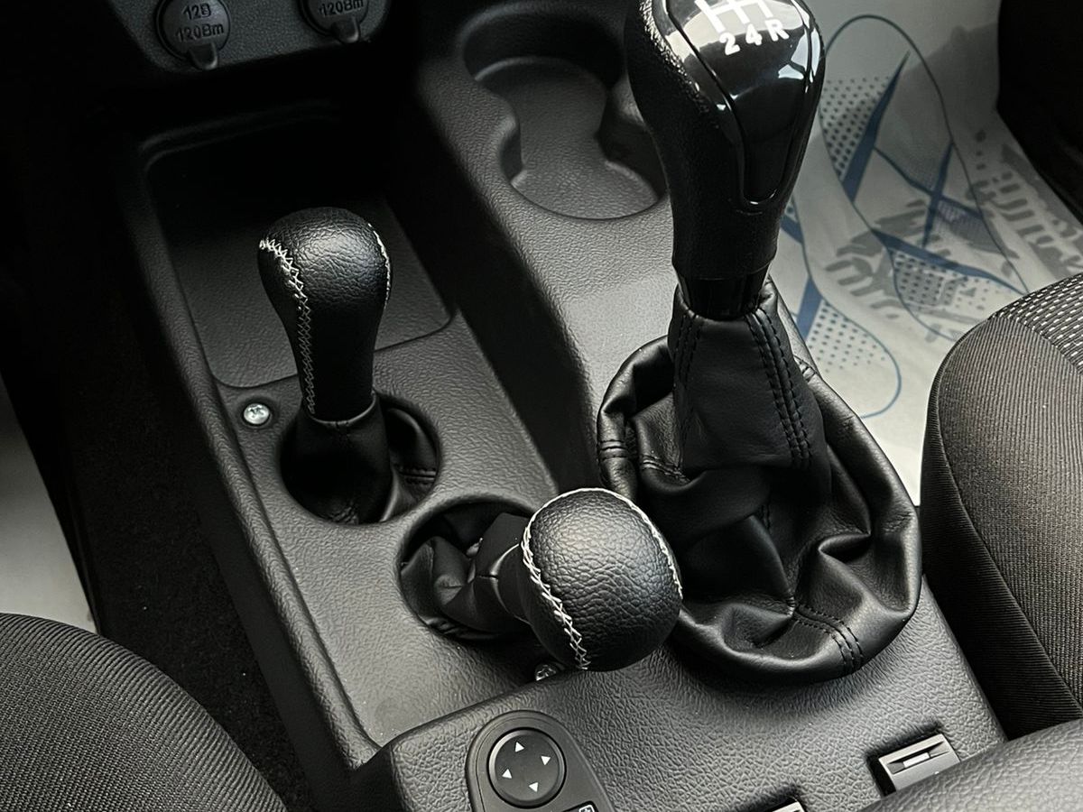 Lada Niva Legend Bronto Prestige (2021-2024) 2025 г.в., 7 600 км.