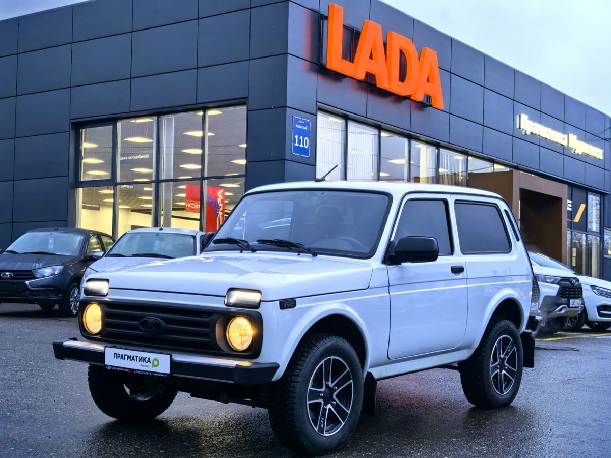 Lada Niva Legend