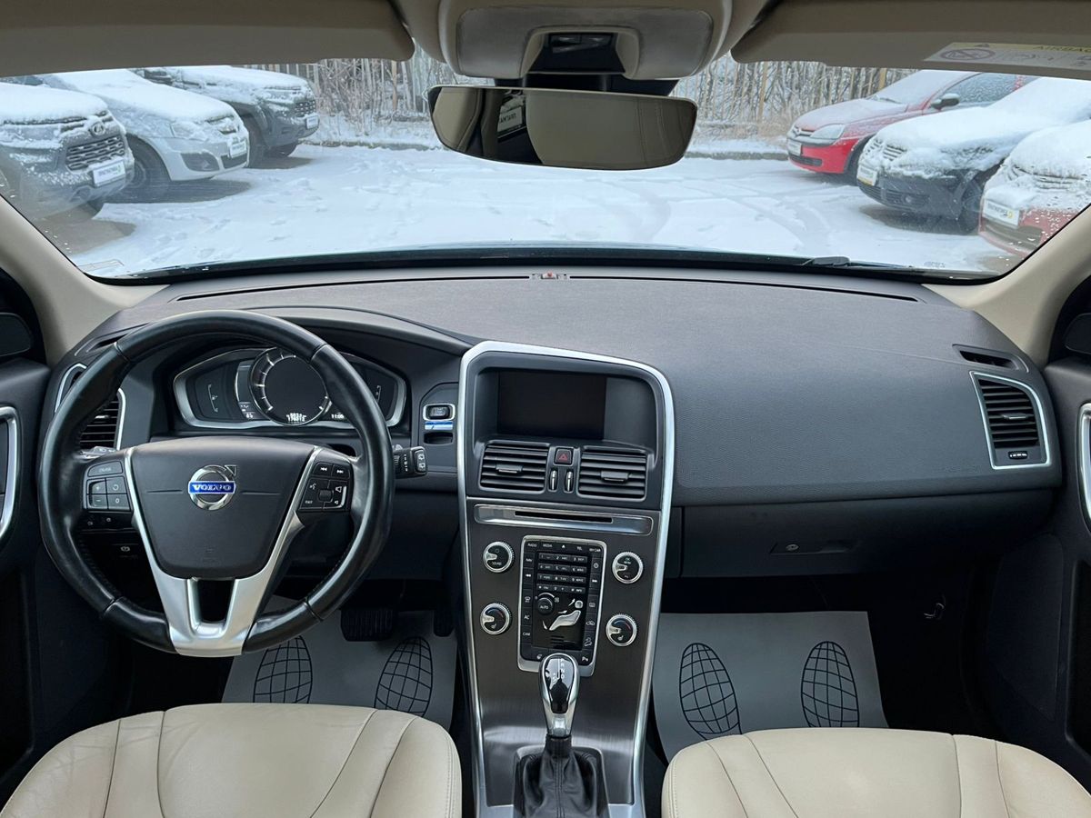 Volvo XC60 999 2014 г.в., 176 300 км.