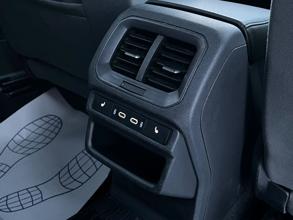 Volkswagen Taos Exclusive 2021 г.в., 104 825 км.