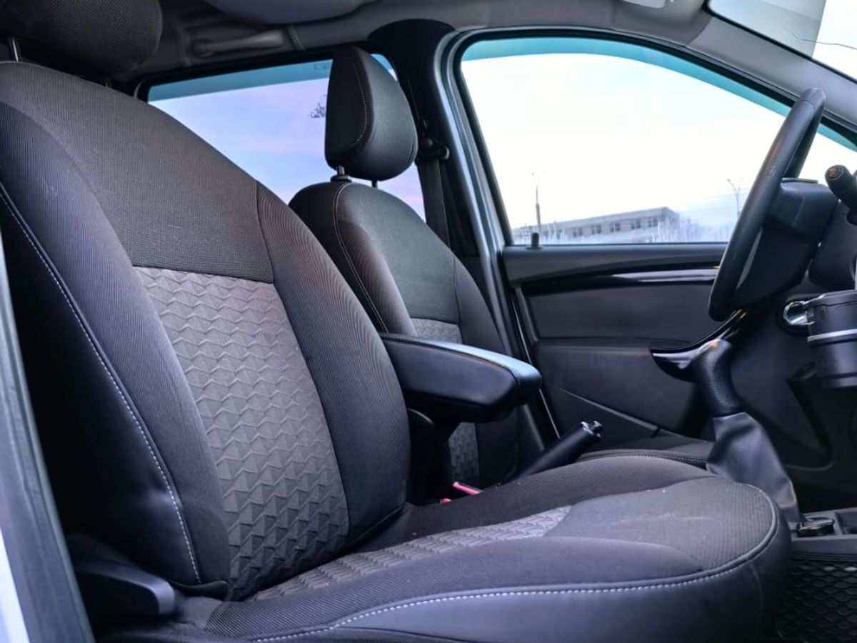 Lada Largus Comfort 5 мест Multimedia 2021 г.в., 156 194 км.