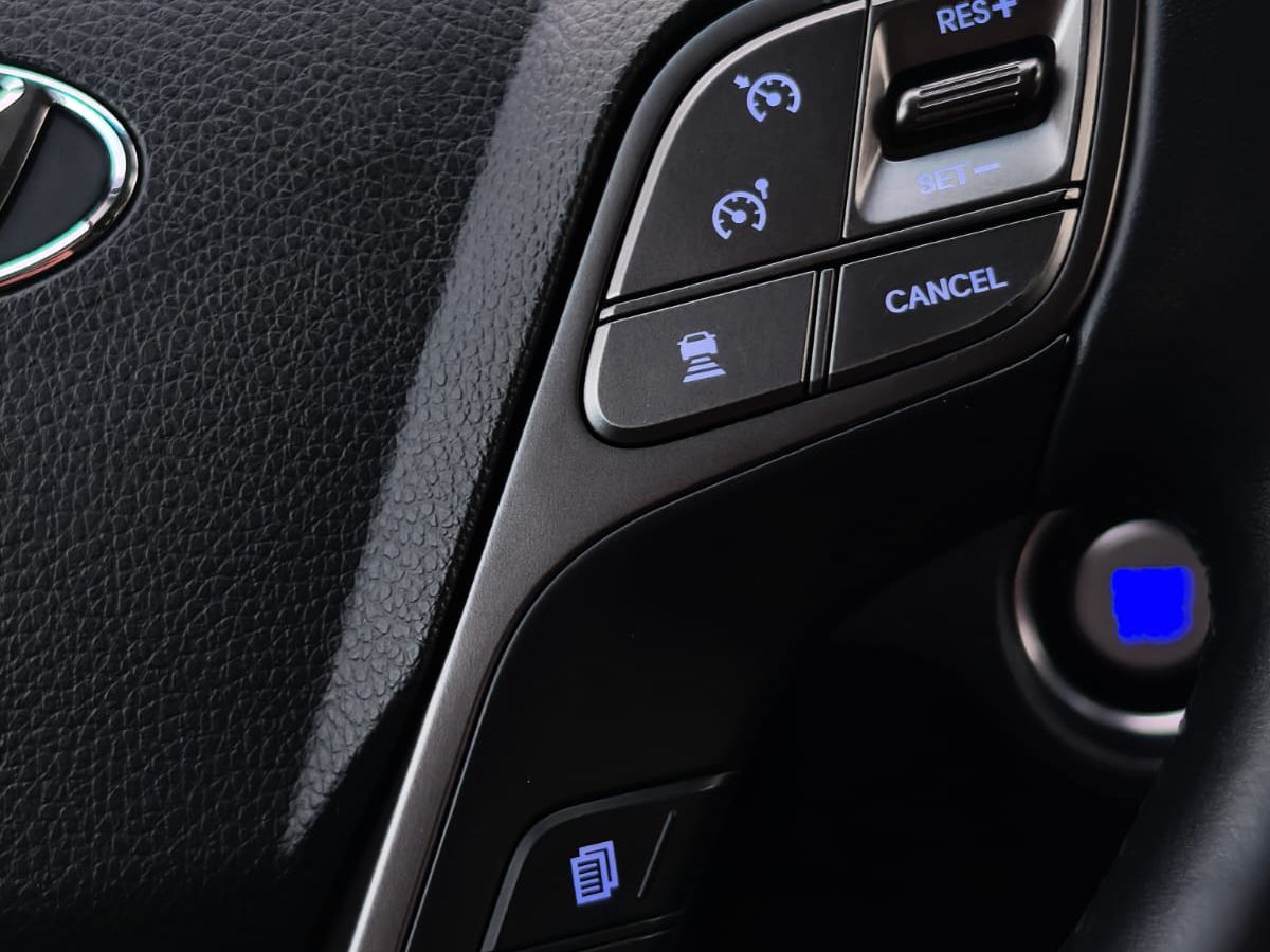 Hyundai Santa Fe Dynamic 2016 г.в., 147 500 км.