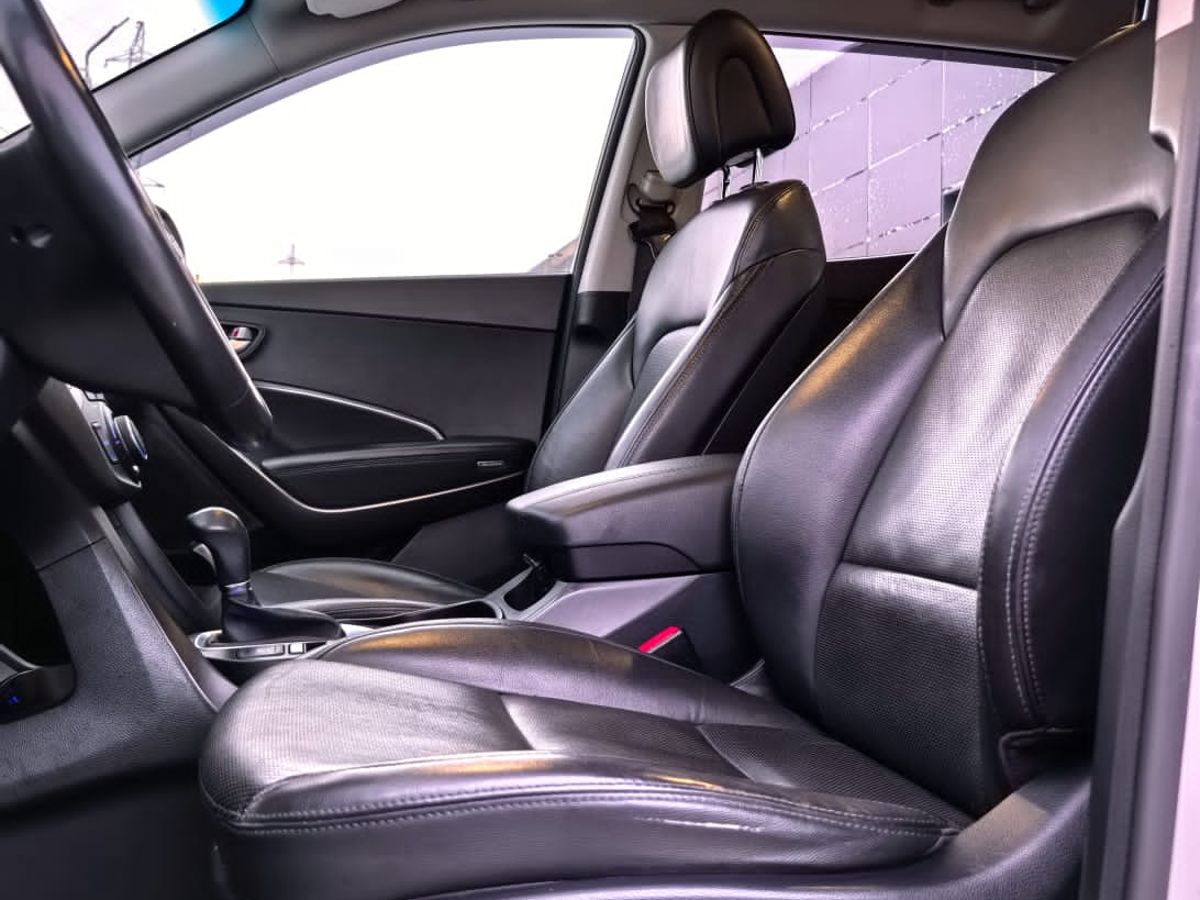 Hyundai Santa Fe Dynamic 2016 г.в., 147 500 км.