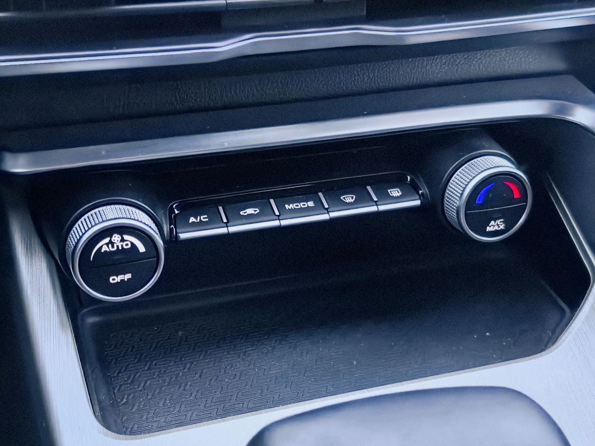 Geely Coolray Flagship Sport 2023 г.в., 16 856 км.