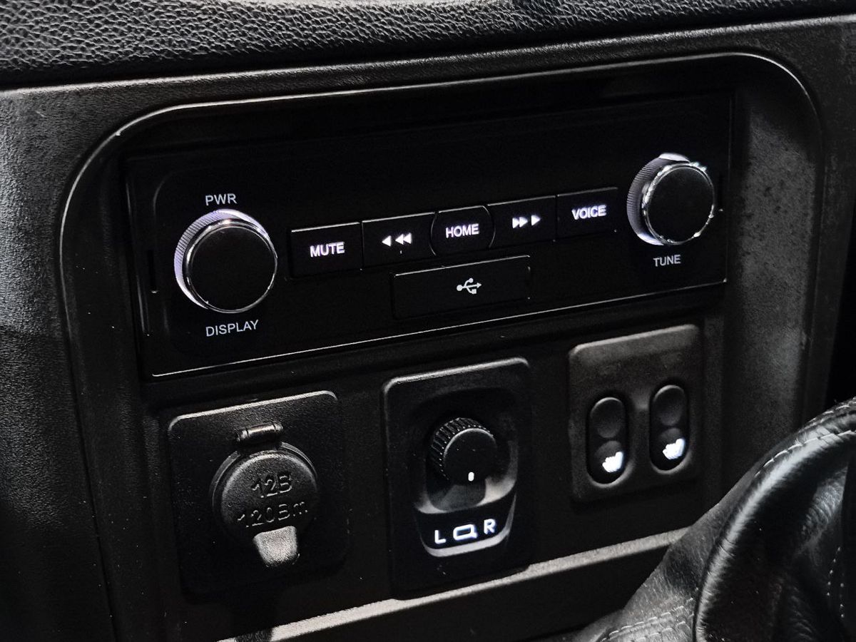 Lada Niva Travel Luxe'24 2024 г.в., 12 170 км.